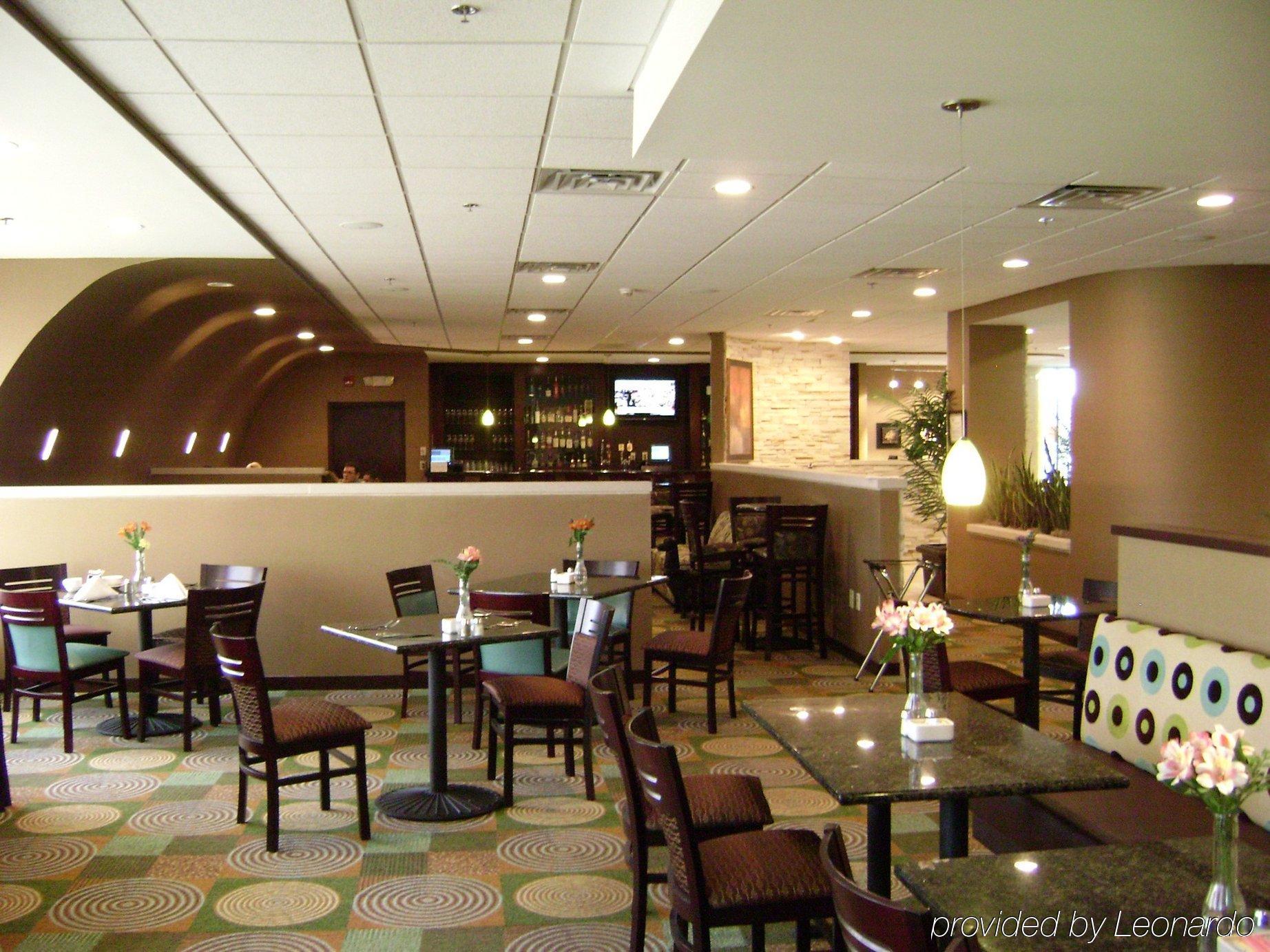 Holiday Inn Bloomington-University Area By Ihg Exterior photo