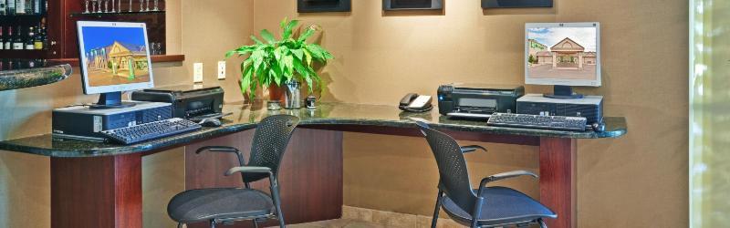 Holiday Inn Bloomington-University Area By Ihg Exterior photo