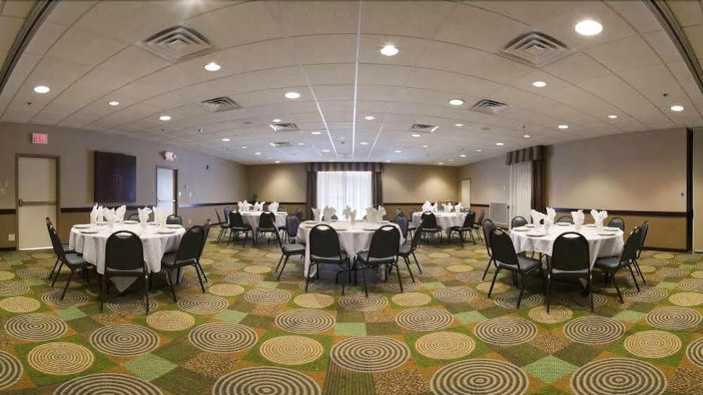 Holiday Inn Bloomington-University Area By Ihg Exterior photo